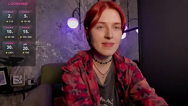 Snapshot of Freirenee chatting on October 18, 2025, 2:51 pm Freirenee online show from October 18, 2025, 2:51 pm