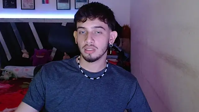 Sebasxxl12 online show from January 14, 2026, 5:13 am