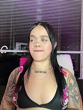 Sussyroxxx online show from June 3, 2026, 4:26 am