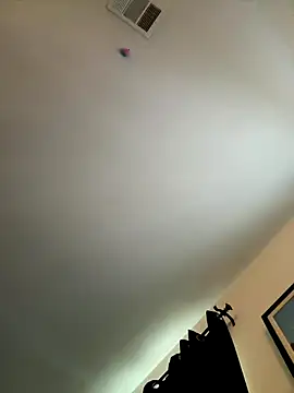 itsthecatchh online show from October 19, 2025, 9:04 pm