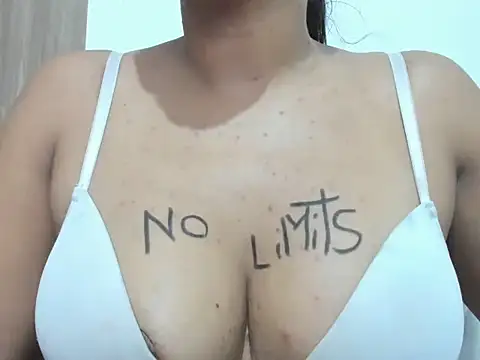 Valentinahot7 online show from October 1, 2025, 9:15 am