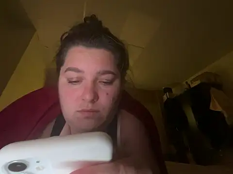 Snapshot of red_mini_fox chatting on April 3, 2026, 5:55 pm red mini fox online show from April 3, 2026, 5:55 pm