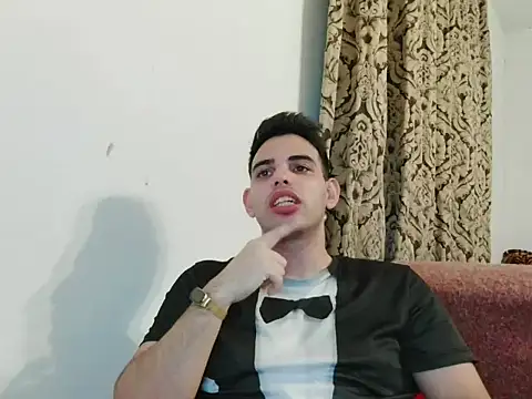  Djonson  online show from October 12, 2025, 4:28 pm