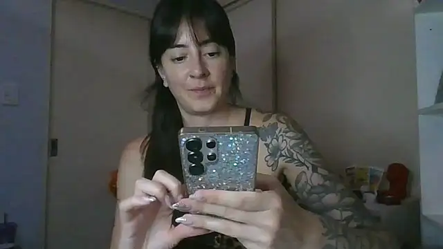 Snapshot of dandanbarr chatting on February 3, 2026, 1:26 am dandanbarr online show from February 3, 2026, 1:26 am