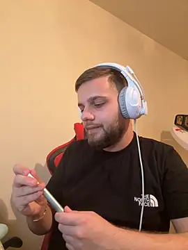 KingAdonisss online show from November 2, 2025, 2:19 pm