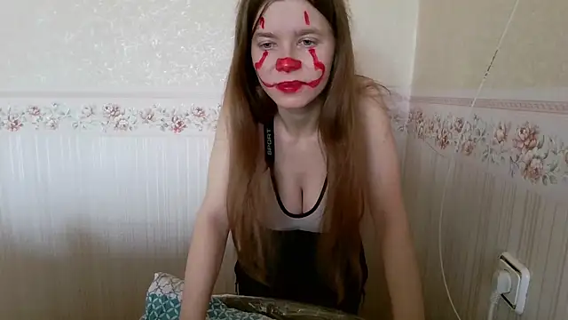 0nlyLola online show from October 31, 2025, 8:37 am