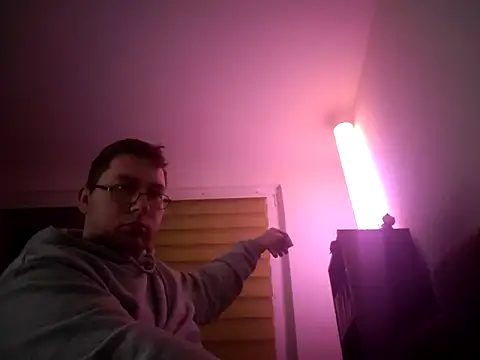 stivi2526 online show from November 11, 2025, 8:09 pm