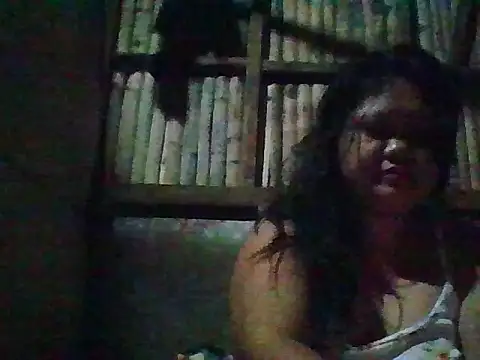 Snapshot of clisexmebbxxx chatting on October 25, 2025, 2:13 pm clisexmebbxxx online show from October 25, 2025, 2:13 pm