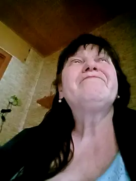 Apeesynka55211 online show from February 8, 2026, 1:03 pm