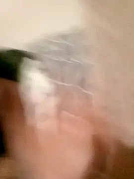 Apeesynka55211 online show from April 4, 2026, 6:05 pm