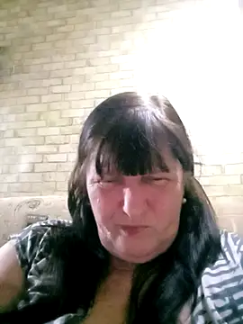 Snapshot of Apeesynka55211 chatting on May 4, 2026, 4:36 pm Apeesynka55211 online show from May 4, 2026, 4:36 pm