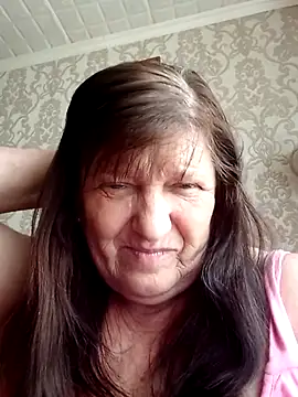 Snapshot of Apeesynka55211 chatting on May 17, 2026, 8:01 am Apeesynka55211 online show from May 17, 2026, 8:01 am