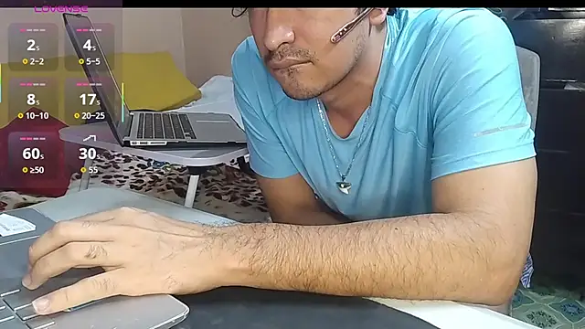 ThiagoDeseo online show from November 13, 2025, 11:47 pm