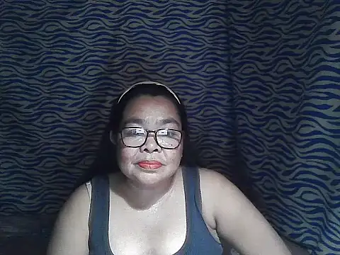 Snapshot of cris_tita chatting on February 6, 2026, 11:46 am cris tita online show from February 6, 2026, 11:46 am