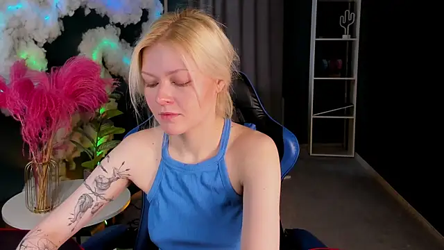 Callista a online show from April 10, 2026, 2:50 am