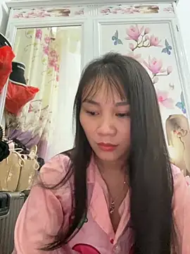 Ami-mi00 online show from October 19, 2025, 4:18 pm