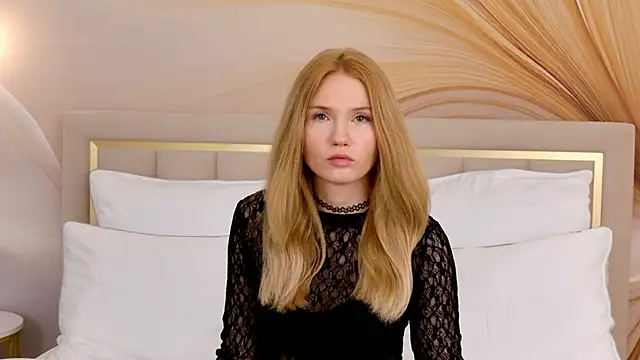 MelissaLiss online show from November 28, 2025, 3:04 pm