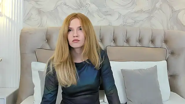 MelissaLiss online show from December 2, 2025, 3:07 pm