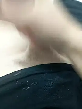 Snapshot of Mssbig chatting on November 3, 2025, 12:06 pm Mssbig online show from November 3, 2025, 12:06 pm