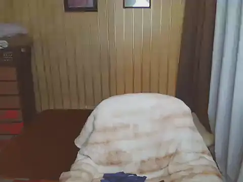 aquariusjulia online show from January 12, 2026, 3:23 am