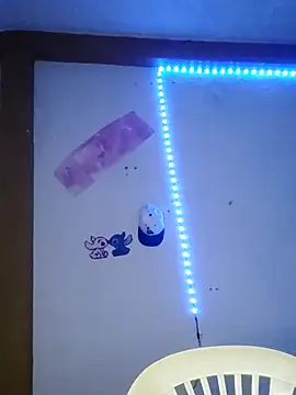 Alixkil online show from November 2, 2025, 9:17 pm