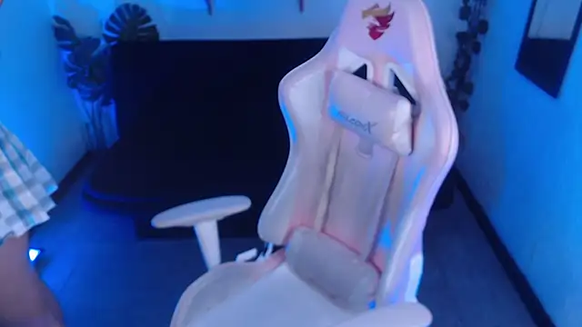 Lexy Storm 18 online show from January 14, 2026, 12:44 pm