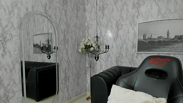 Snapshot of AnaEvil chatting on November 26, 2025, 7:37 pm AnaEvil online show from November 26, 2025, 7:37 pm