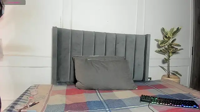 luxuryheaven 8 online show from December 17, 2025, 9:21 pm