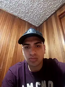 daniandr119 online show from September 29, 2025, 8:46 pm