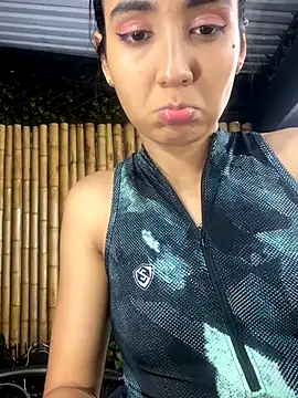 cloe taylor   online show from October 30, 2025, 2:46 am