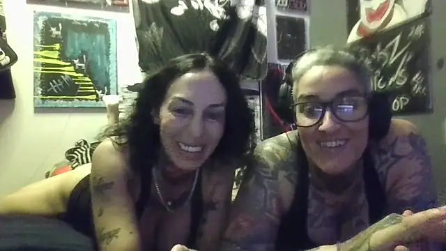 Snapshot of inkdhollow1 chatting on May 6, 2026, 7:13 am inkdhollow1 online show from May 6, 2026, 7:13 am