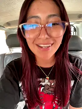 saramooon online show from November 3, 2025, 2:29 pm