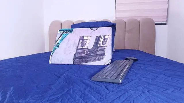 Snapshot of ashly_mr chatting on December 5, 2025, 12:03 pm ashly mr online show from December 5, 2025, 12:03 pm