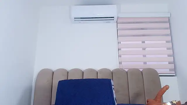 Snapshot of ashly_mr chatting on December 20, 2025, 12:01 pm ashly mr online show from December 20, 2025, 12:01 pm