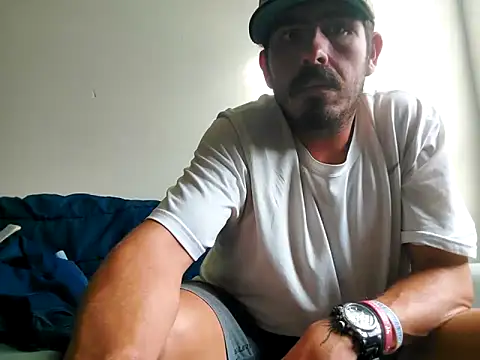 hoociedaddy24 online show from December 18, 2025, 9:32 pm