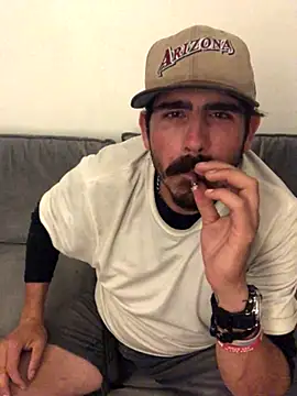 hoociedaddy24 online show from December 20, 2025, 5:03 am