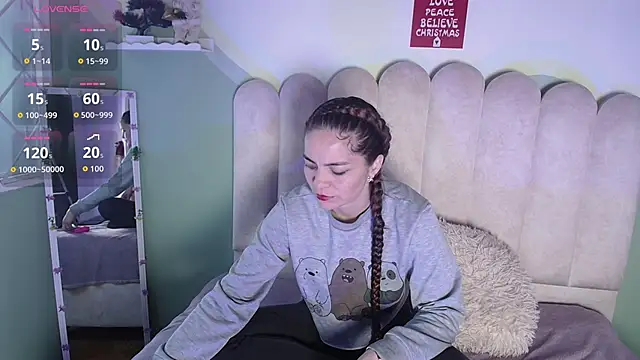 Snapshot of BiancaLuxx_ chatting on December 18, 2025, 11:27 am BiancaLuxx online show from December 18, 2025, 11:27 am