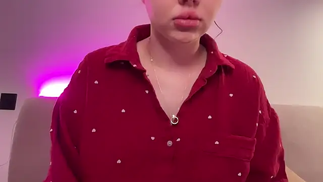 Snapshot of AlmaryKim chatting on January 9, 2026, 10:11 pm AlmaryKim online show from January 9, 2026, 10:11 pm