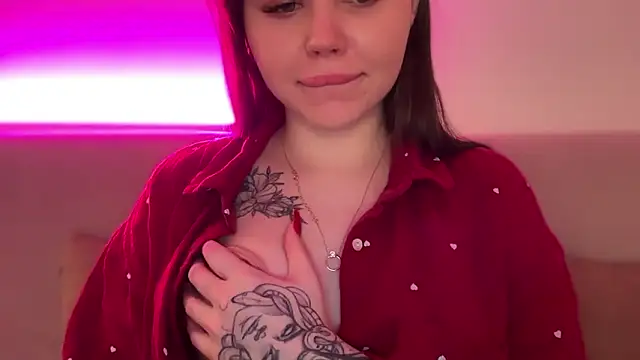 Snapshot of AlmaryKim chatting on February 4, 2026, 6:19 am AlmaryKim online show from February 4, 2026, 6:19 am