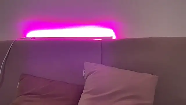 Snapshot of AlmaryKim chatting on February 13, 2026, 8:38 pm AlmaryKim online show from February 13, 2026, 8:38 pm