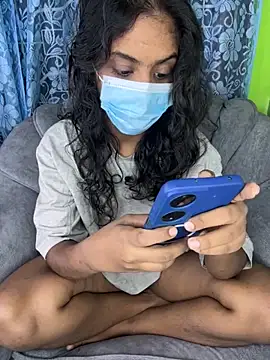 SukiyamaAsia online show from November 30, 2025, 4:44 pm