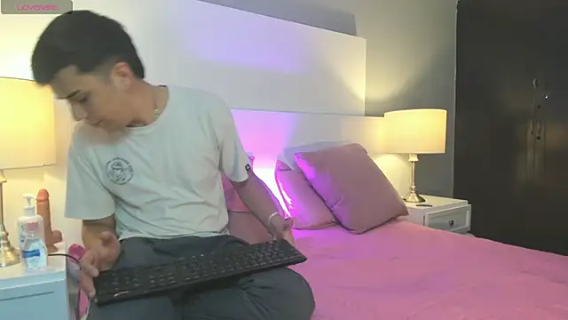 Dylan Katte online show from May 10, 2026, 11:21 pm