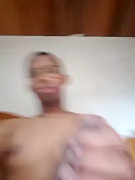 Snapshot of Mikael_1357 chatting on February 13, 2026, 8:27 pm Mikael 1357 online show from February 13, 2026, 8:27 pm