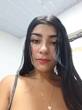 Sweed-virgin-pussy online show from February 15, 2026, 9:33 pm