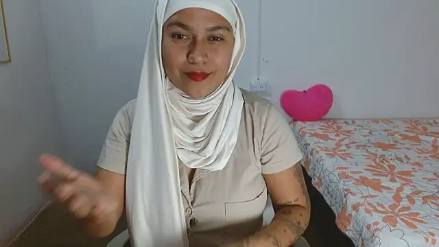 Nadia hasbun online show from November 12, 2025, 12:16 pm