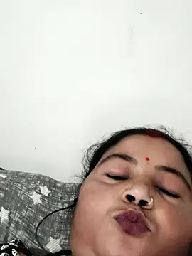 Snapshot of Monalisa22y chatting on October 22, 2025, 4:51 pm Monalisa22y online show from October 22, 2025, 4:51 pm