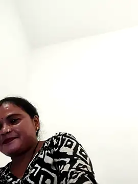 Snapshot of Monalisa22y chatting on October 23, 2025, 4:56 am Monalisa22y online show from October 23, 2025, 4:56 am