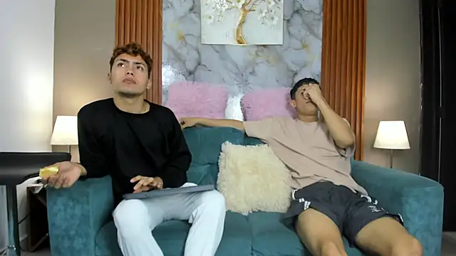 VERY HOT GUYS online show from March 11, 2026, 1:39 pm