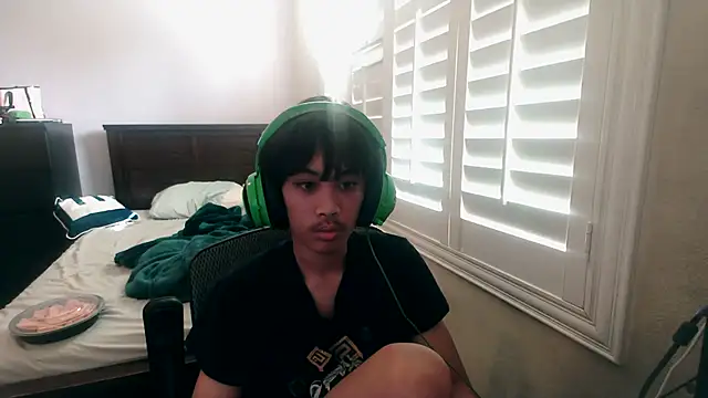 youngasianboy2007 online show from November 2, 2025, 8:44 pm