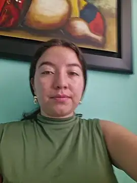 annyaparis online show from November 28, 2025, 3:04 pm